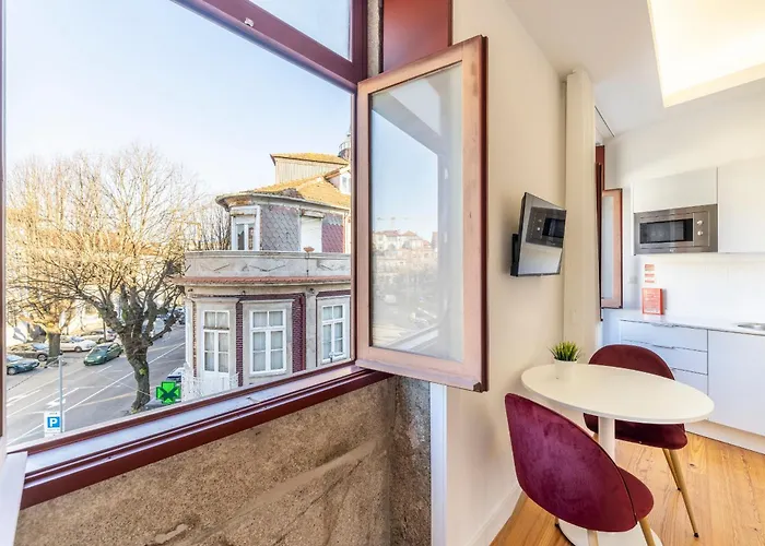 Try - Sao Lazaro * بورتو